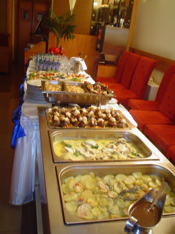 Hotel Helin - Calea Bucuresti Крайова Экстерьер фото