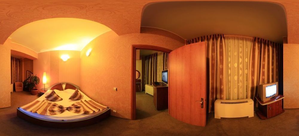 Hotel Helin - Calea Bucuresti Крайова Экстерьер фото