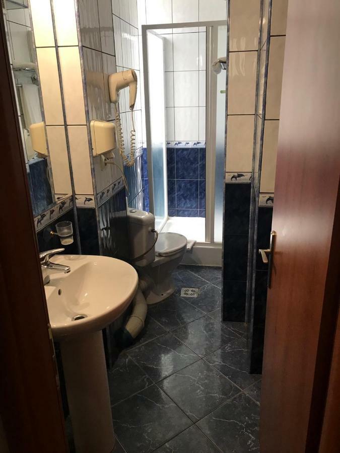 Hotel Helin - Calea Bucuresti Крайова Экстерьер фото